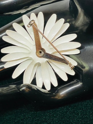 1960’s White Flower Pin